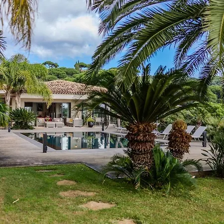 Les Rostratas Villa *