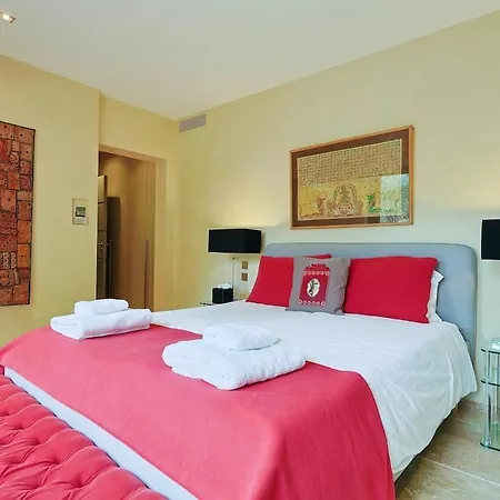 Les Rostratas Villa *