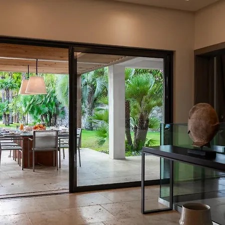 Les Rostratas Villa