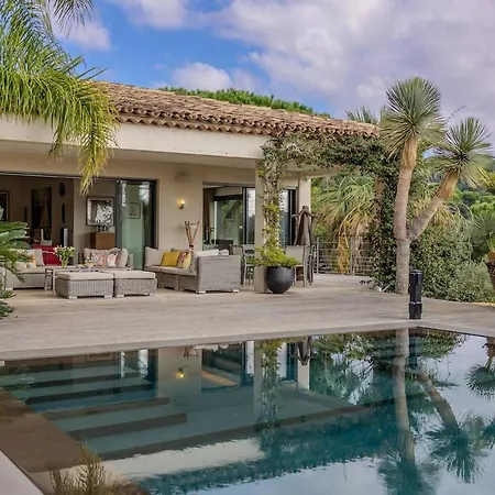Les Rostratas Villa *