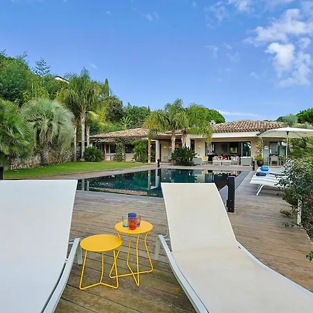 Les Rostratas Villa