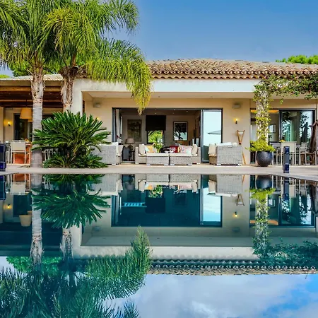 Les Rostratas Villa *